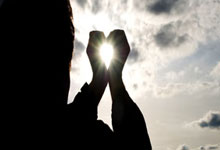 股票的钱公司怎么用:股票买入6种委托方式详解-南向资金年度净买入额超1万亿港元 刷新历史纪录